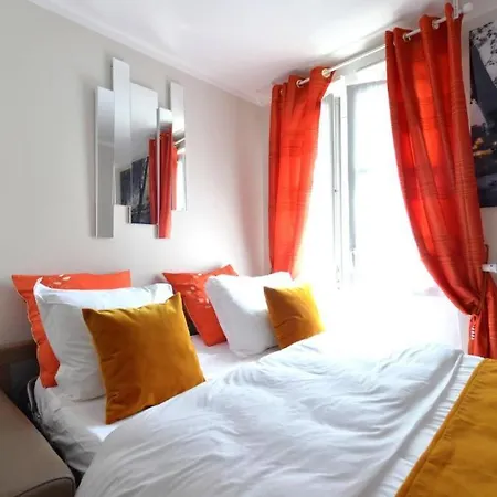 Orange Paris Disneyland