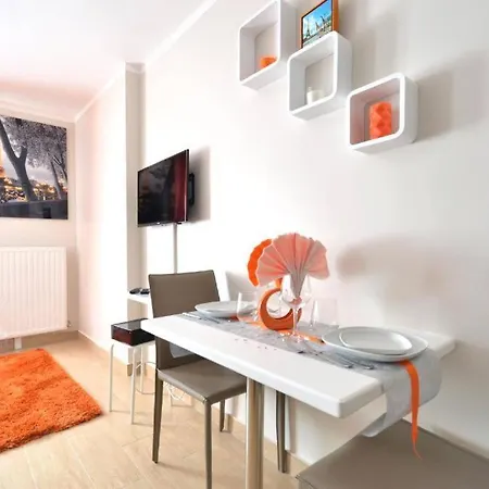 Orange Paris Disneyland Serris
